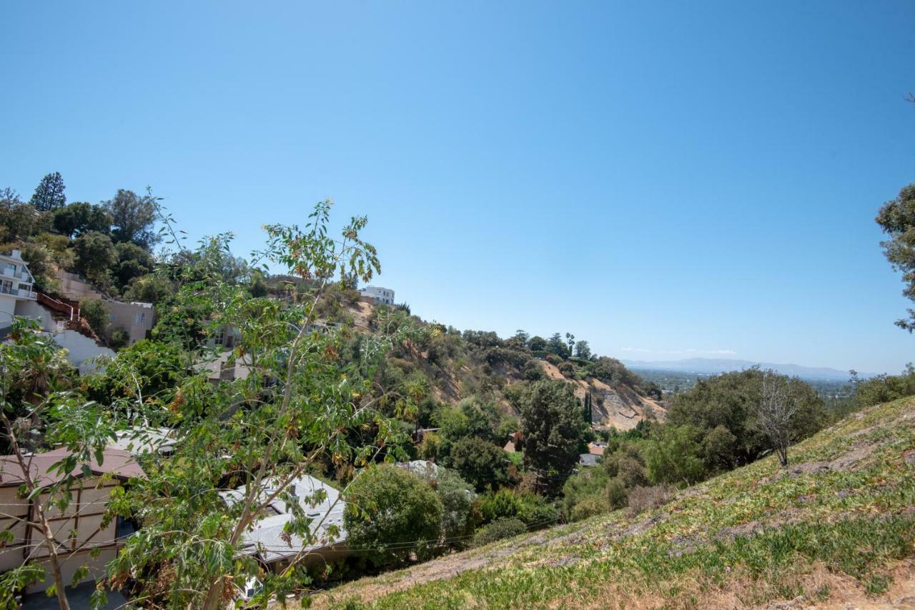 Modern Guest House Nestled In The Hollywood Hills With Huge Deck And Wow Views!ロサンゼルス エクステリア 写真